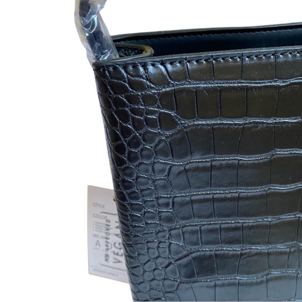 New Aota Elena Vegan Leather Croc Embossed Crossbody Bucket Bag Black - Picture 6 of 12